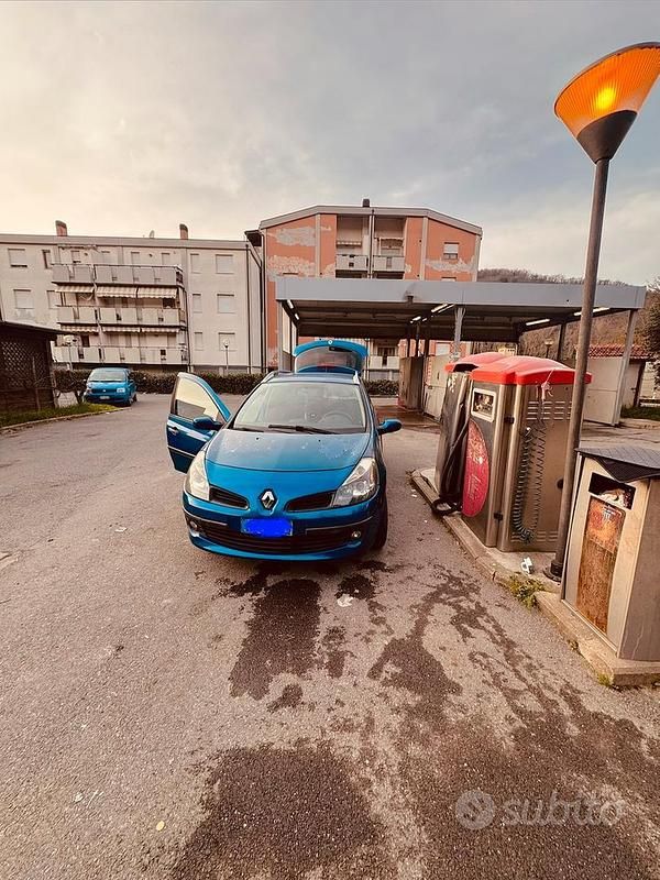 Usata Renault Clio III 2008 Blu Berlina