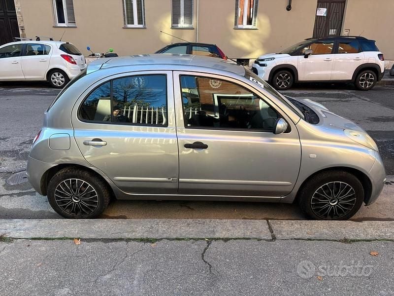 Usata Nissan Micra Acenta 2006 Grigio Berlina