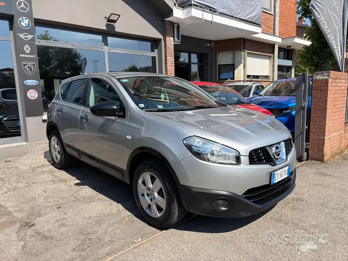 Usata Nissan Qashqai Visia 116 CV (85 kW) 2013 Grigio SUV