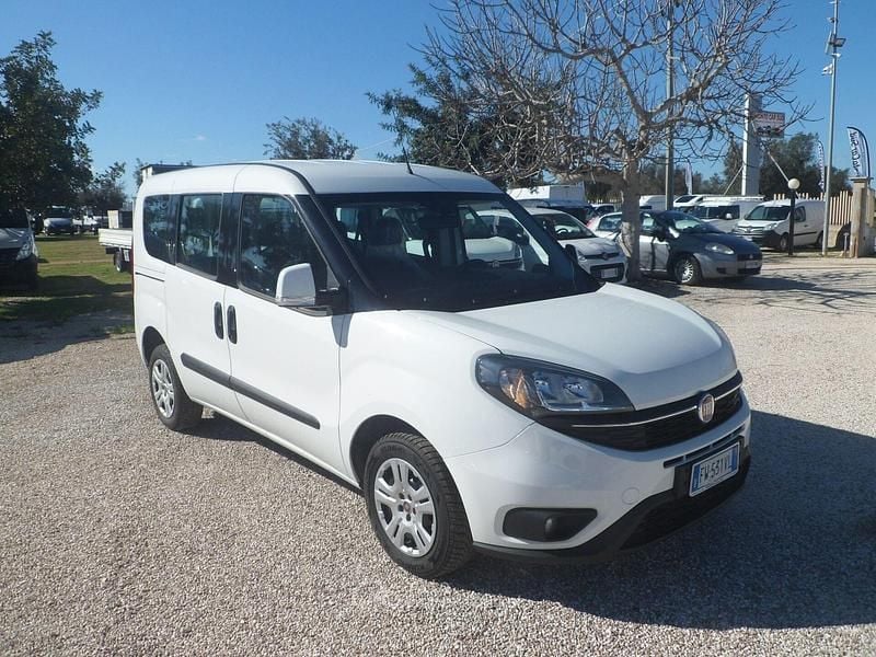 Usata Fiat Doblò 105 CV (77 kW) 2020 Bianco