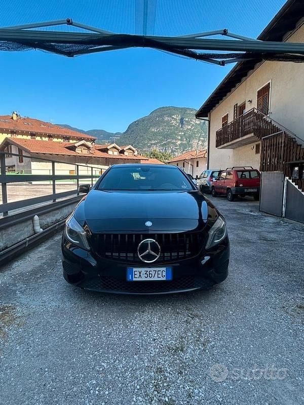 Usata Mercedes A200 Premium 136 CV (100 kW) 2014 Nero Berlina