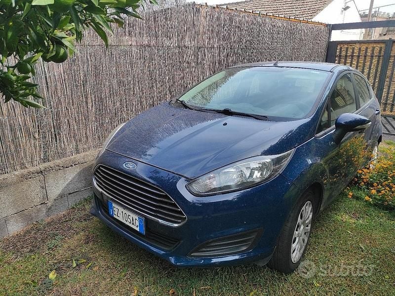 Usata Ford Fiesta 75 CV (55 kW) 2015 Utilitaria