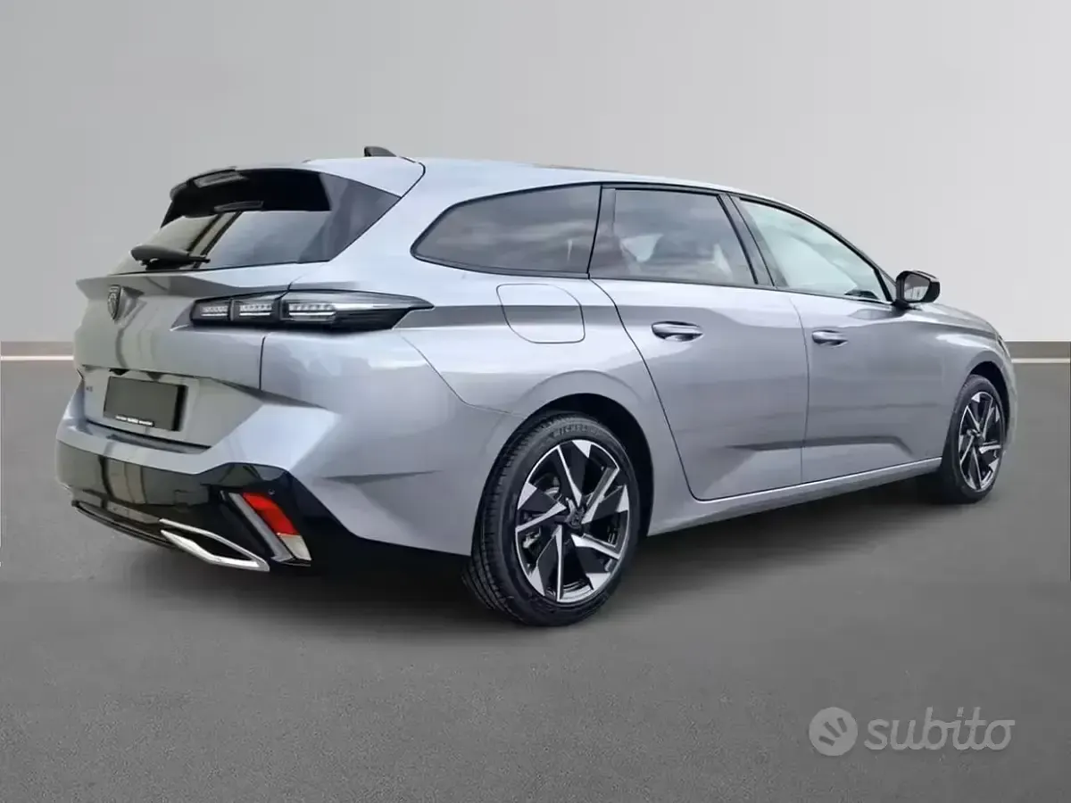Usata Peugeot 308 Allure 131 CV (96 kW) 2023 Grigio Station wagon