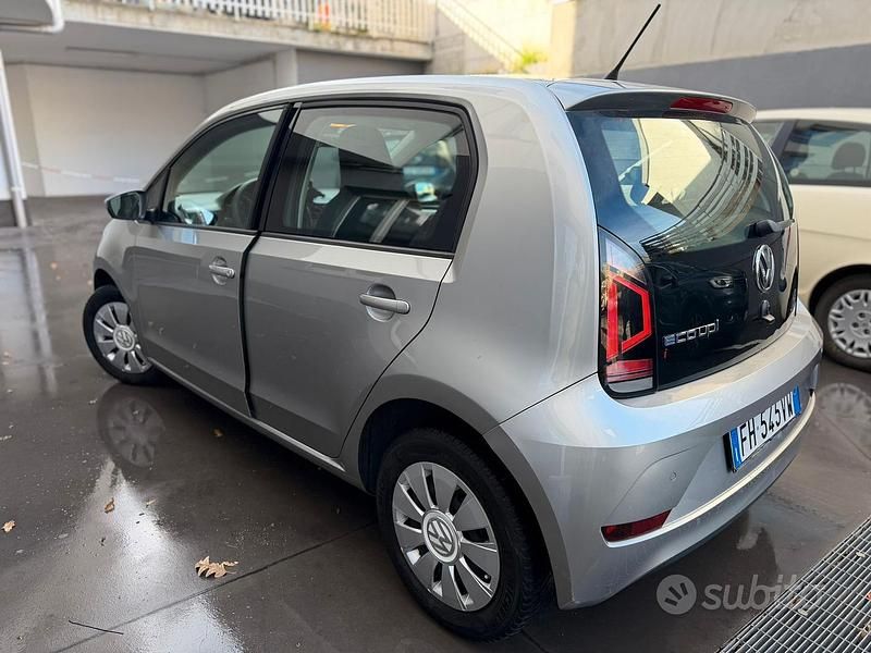 Usata VW up! 2018 Utilitaria