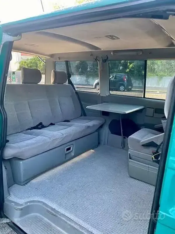 Usata VW Multivan 102 CV (75 kW) 1998 Verde Monovolume