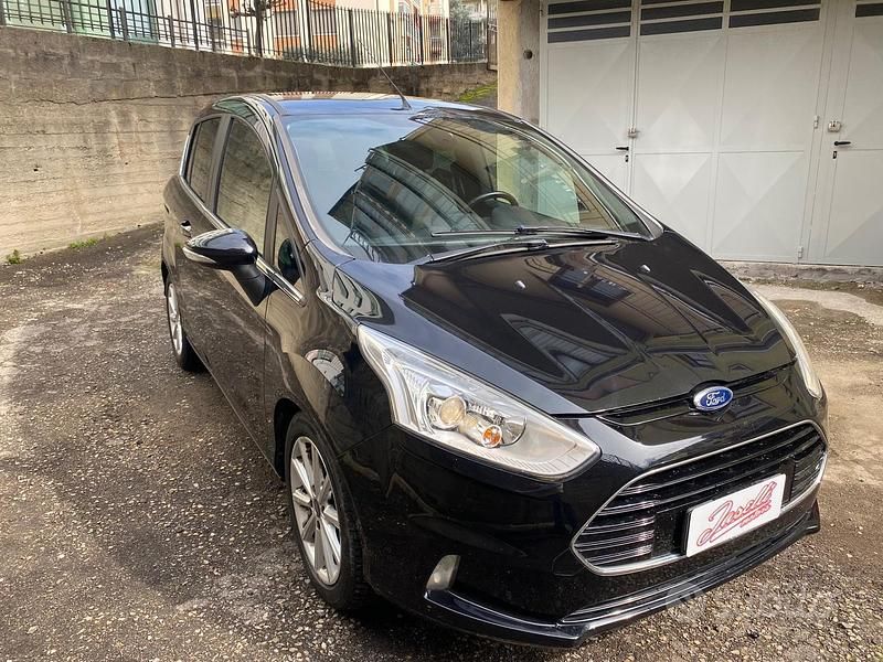 Usata Ford B-MAX Titanium 75 CV (55 kW) 2014 Nero Monovolume