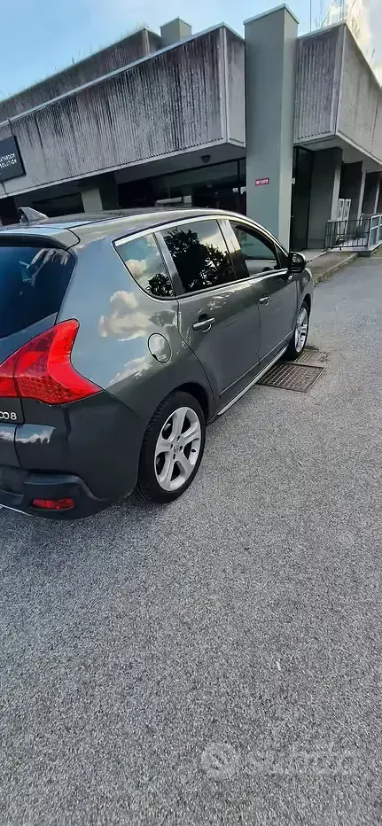Usata Peugeot 3008 163 CV (119 kW) 2013 Grigio Station wagon