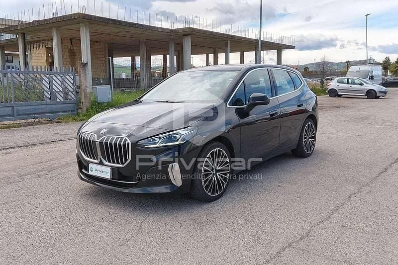 Usata BMW 218 Active Tourer Luxury Line 150 CV (110 kW) 2022 Nero Monovolume