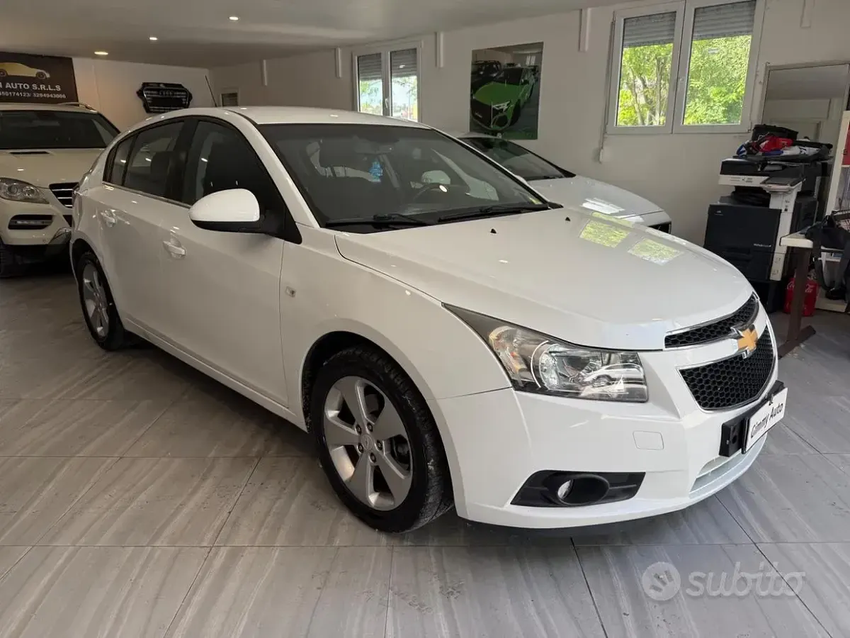 Usata Chevrolet Cruze 163 CV (119 kW) 2011 Bianco Berlina