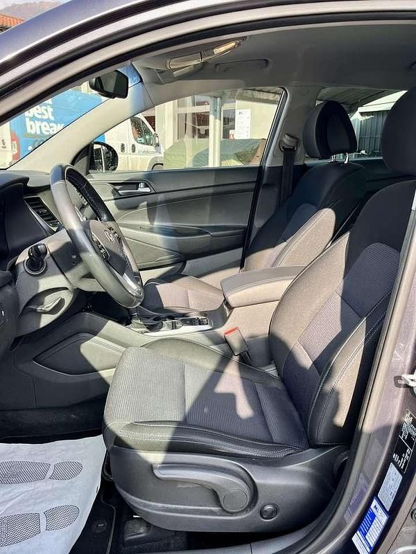 Usata Hyundai Tucson Xpossible 136 CV (100 kW) 2016 Grigio SUV