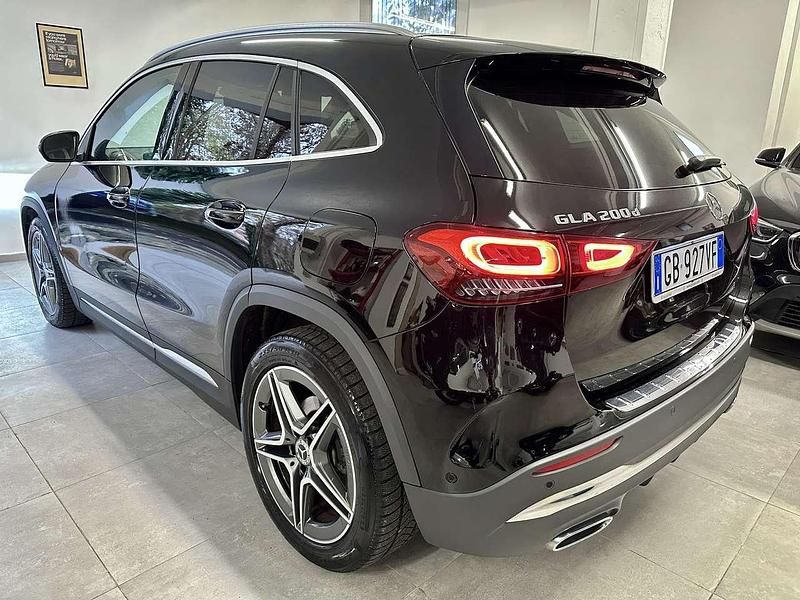 Usata Mercedes GLA200 Premium 150 CV (110 kW) 2020 Nero SUV