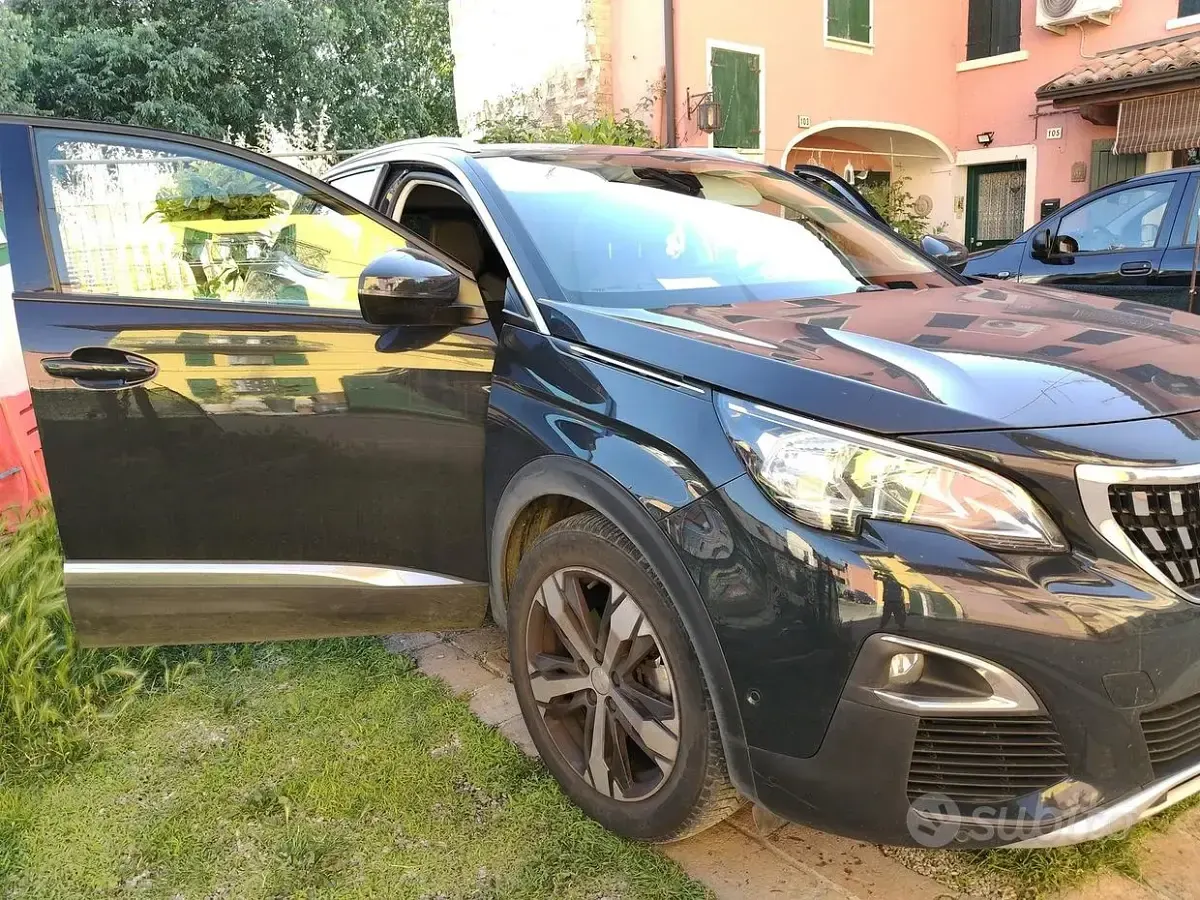 Usata Peugeot 3008 131 CV (96 kW) 2020 Blu SUV