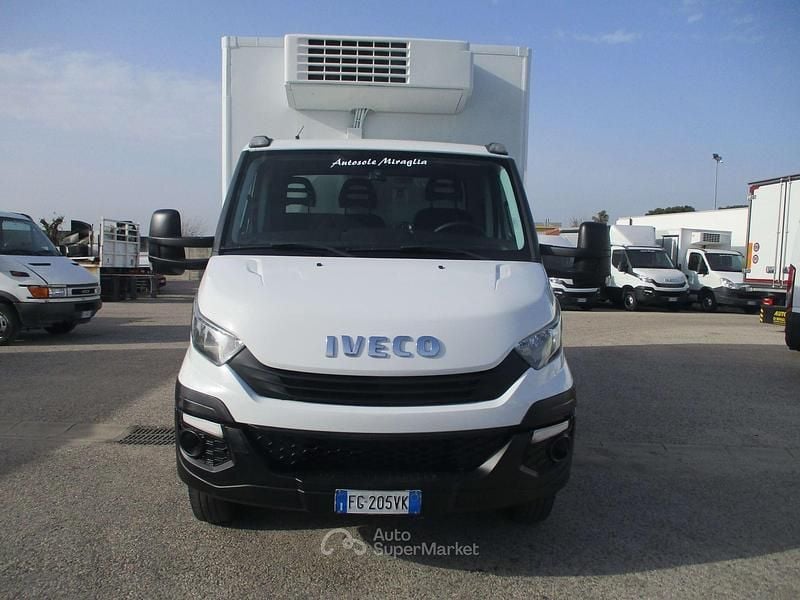 Usata Iveco Daily 145 CV (106 kW) 2017 Bianco