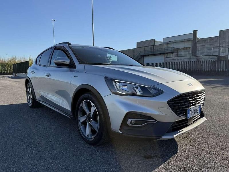 Usata Ford Focus Trend 125 CV (91 kW) 2018 Grigio Berlina