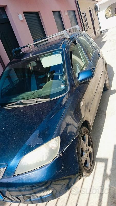 Usata Mazda 2 68 CV (50 kW) 2005 Blu Utilitaria