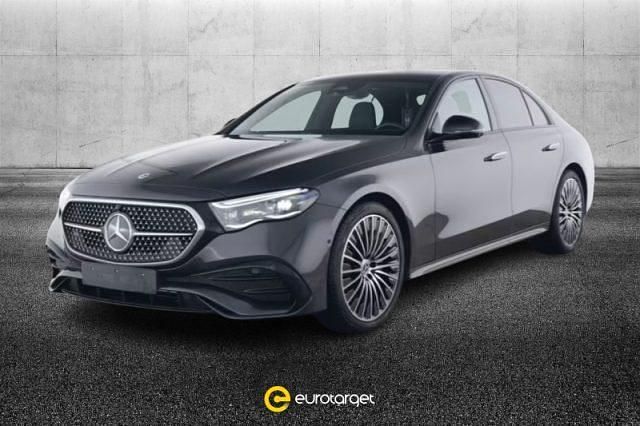 Usata Mercedes E220 AMG Line Premium 197 CV (144 kW) 2024 Grigio Berlina