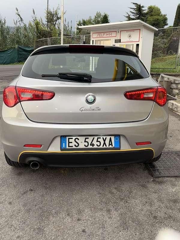 Usata Alfa Romeo Giulietta 105 CV (77 kW) 2013 Utilitaria