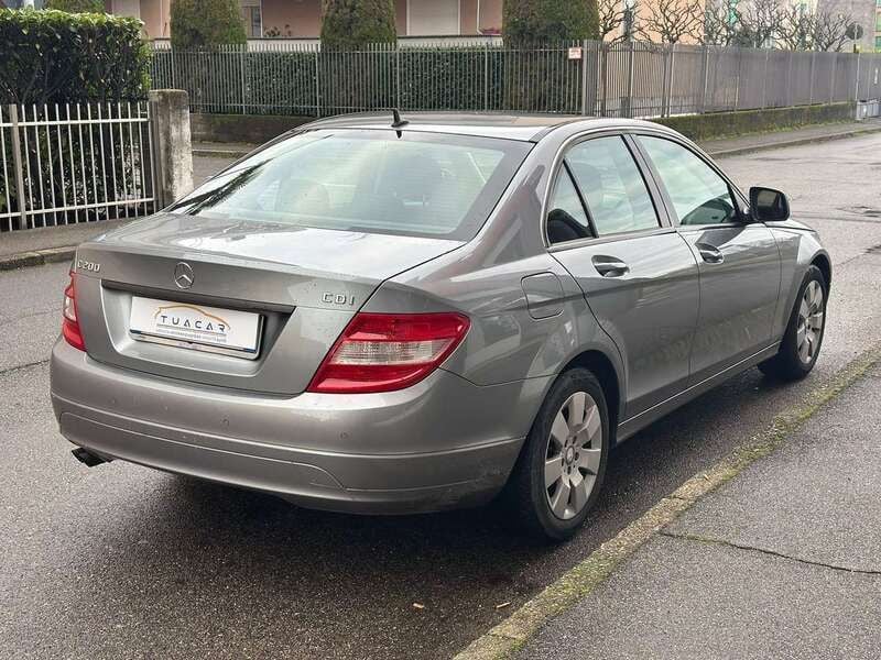 Usata Mercedes C200 Classic 136 CV (100 kW) 2008 Argento Berlina