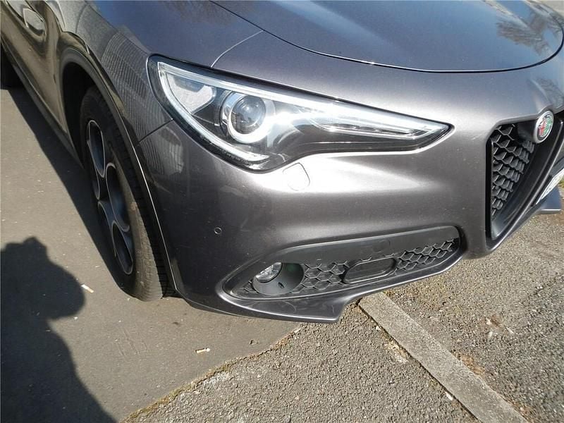 Usata Alfa Romeo Stelvio Sprint 160 CV (117 kW) 2022 Grigio SUV