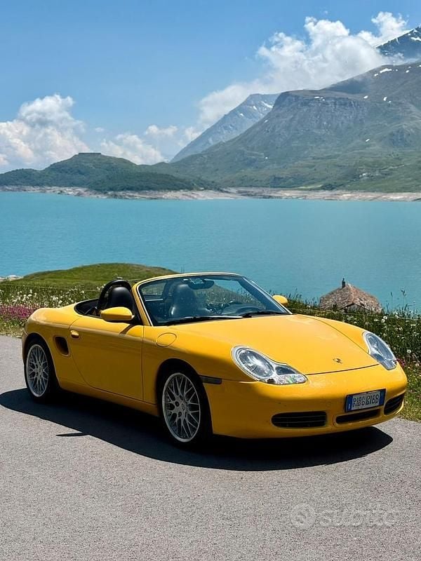Usata Porsche 986 Boxster 252 CV (185 kW) 2001 Giallo Cabrio