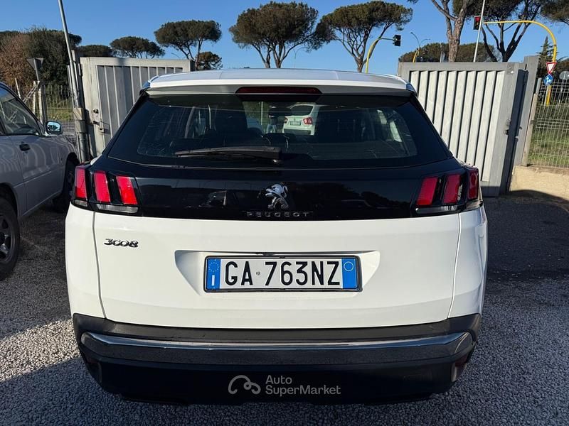 Usata Peugeot 3008 Business-Line 131 CV (96 kW) 2020 Bianco SUV