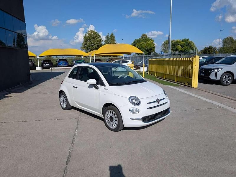 Usata Fiat 500 Dolcevita 69 CV (50 kW) 2022 Bianco / pastello Utilitaria