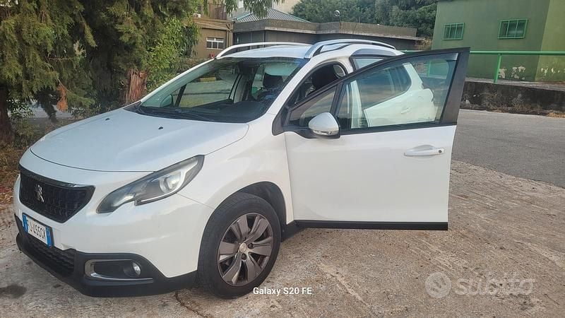 Usata Peugeot 2008 99 CV (72 kW) 2017 Bianco SUV