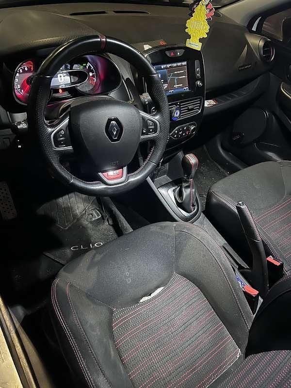 Usado Renault Clio IV R.S. 200 CV (147 kW) 2018 Berlina