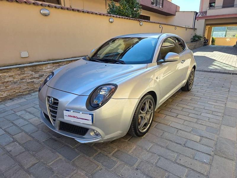 Usata Alfa Romeo MiTo 170 CV (125 kW) 2011 Argento Utilitaria