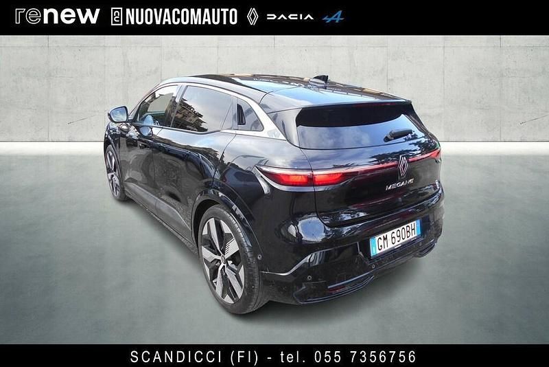 Käytetty Renault Megane E-Tech Techno 161 kW (220 HP) 2023 Musta Sedan