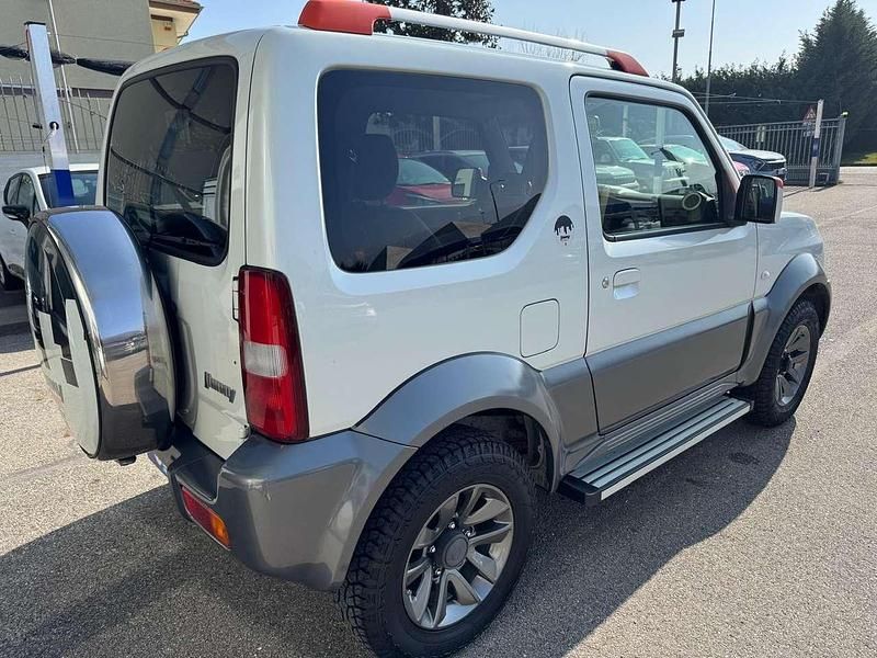 Usata Suzuki Jimny 86 CV (63 kW) 2015 Bianco SUV