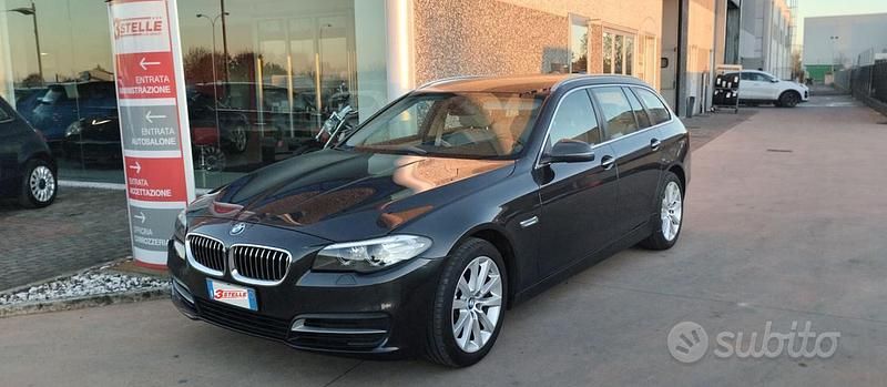 Usata BMW 520 190 CV (139 kW) 2015 Nero Station wagon
