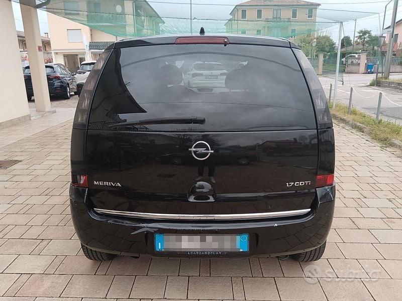 Usata Opel Meriva Cosmo 125 CV (91 kW) 2008 Nero Monovolume