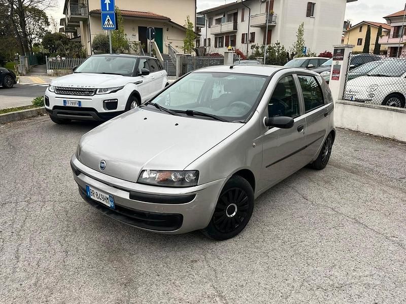 Usata Fiat Punto 59 CV (43 kW) 2001 Grigio Utilitaria