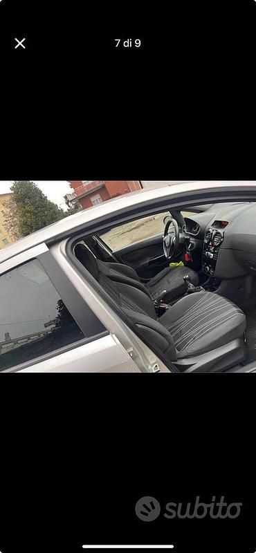 Usata Opel Corsa 75 CV (55 kW) 2011 Grigio Utilitaria
