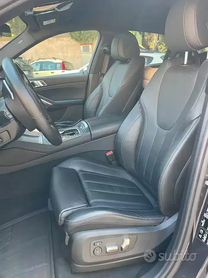 Usata BMW X6 M50 Comfort Edition 400 CV (294 kW) 2020 Grigio SUV