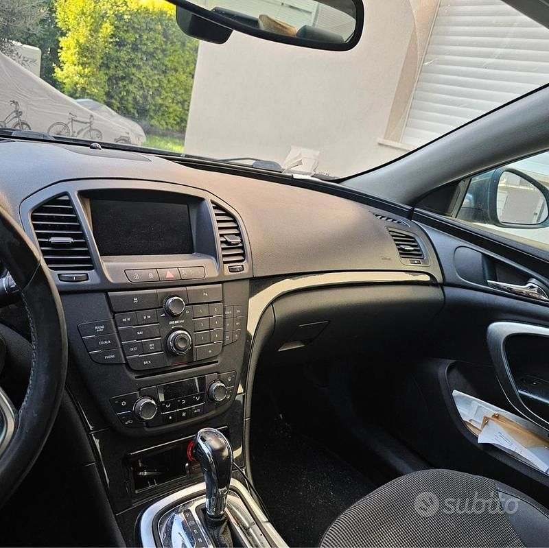 Usata Opel Insignia 160 CV (117 kW) 2012 Grigio Berlina