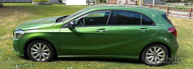 Usata Mercedes A200 136 CV (100 kW) 2017 Verde Berlina