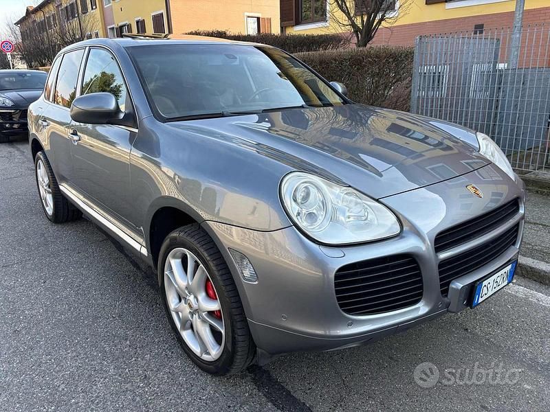 Usata Porsche Cayenne Turbo 450 CV (330 kW) 2004 Grigio SUV