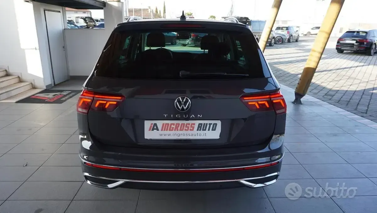 Usata VW Tiguan Elegance 150 CV (110 kW) 2022 Grigio SUV