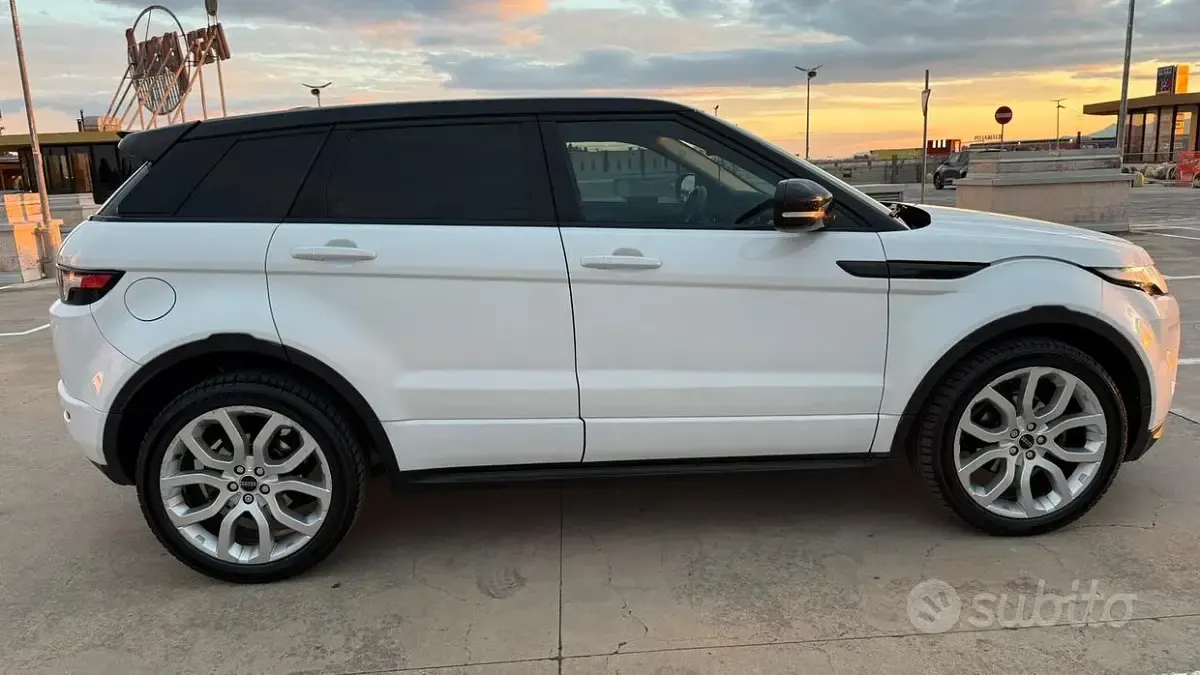 Usata Land Rover Range Rover evoque 150 CV (110 kW) 2012 Bianco SUV