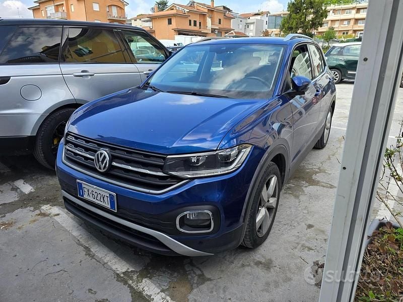 Begagnad VW T-Cross Advance 95 HK (69 kW) 2019 Blå SUV