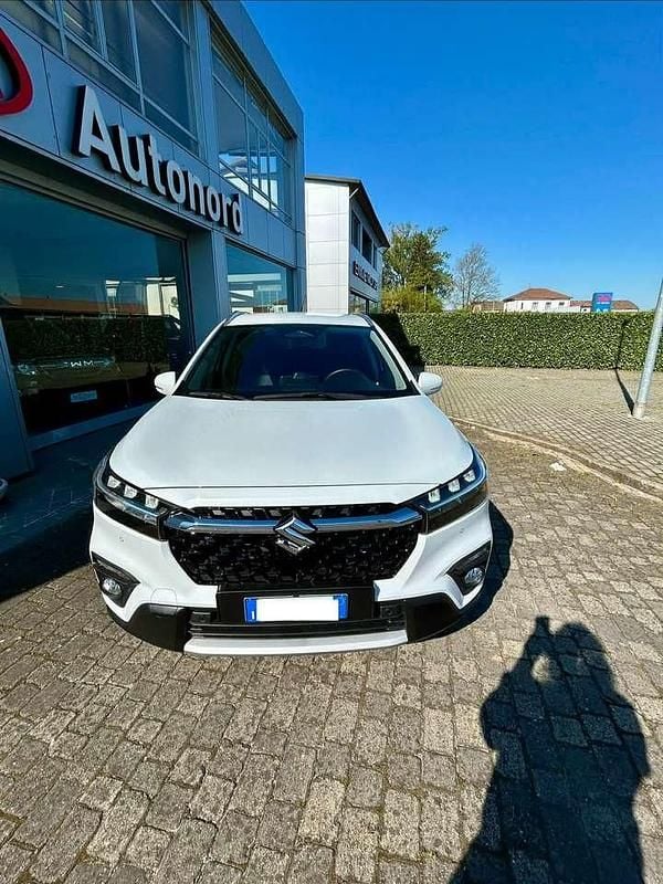 Usata Suzuki SX4 S-Cross 129 CV (94 kW) 2025 Bianco SUV