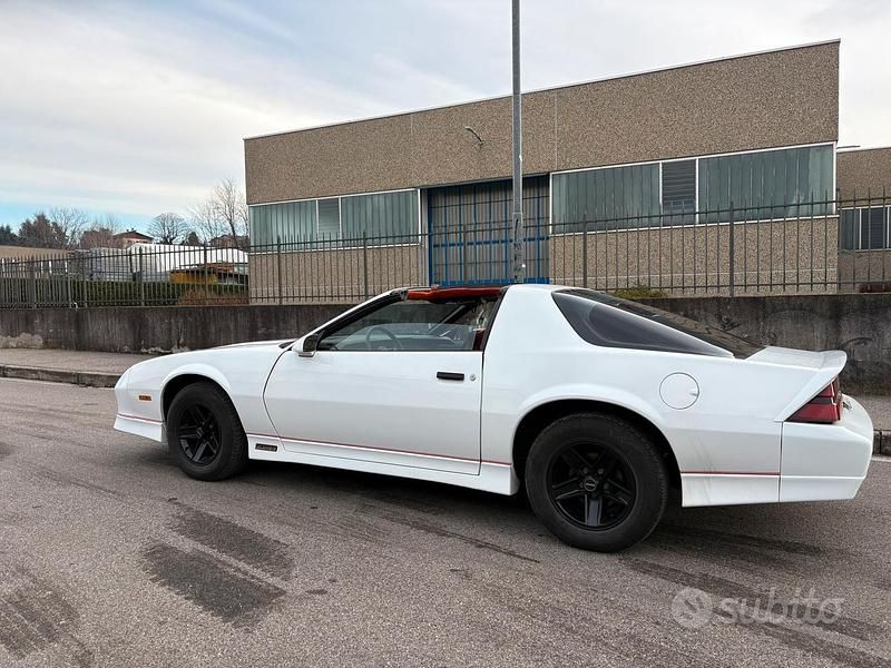 Usata 1986 Chevrolet Camaro Tre volumi | 12.000 € - Immagine 1/4