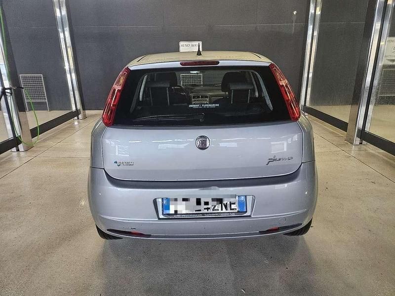 Usata Fiat Grande Punto Dynamic 77 CV (56 kW) 2009 Utilitaria