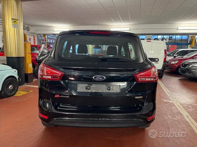 Usata Ford B-MAX Business Edition 100 CV (73 kW) 2015 Nero Monovolume