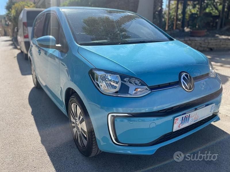 Usata 2020 VW e-up! Due volumi | 13.500 € (Buon prezzo) - Immagine 1/4