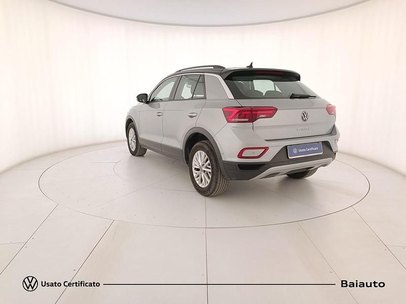 Usata VW T-Roc Life 110 CV (80 kW) 2023 Grigio SUV