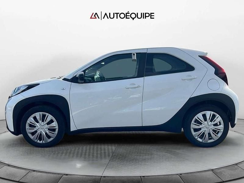 Usata Toyota Aygo X Active 72 CV (52 kW) 2025 Bianco SUV