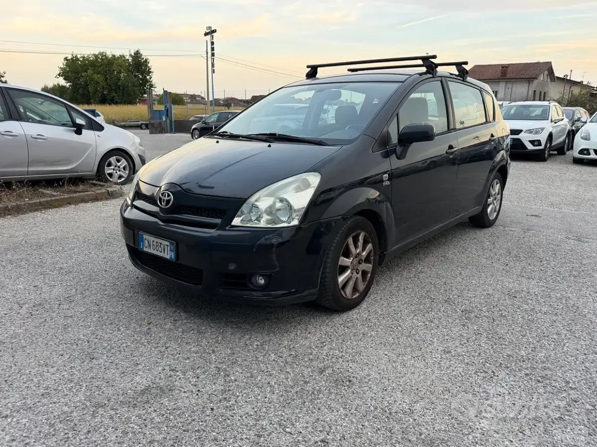 Usata Toyota Corolla Sol 116 CV (85 kW) 2004 Nero Berlina